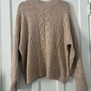 Old Navy Cable Knit Scoop-Neck Sweater in Taupe